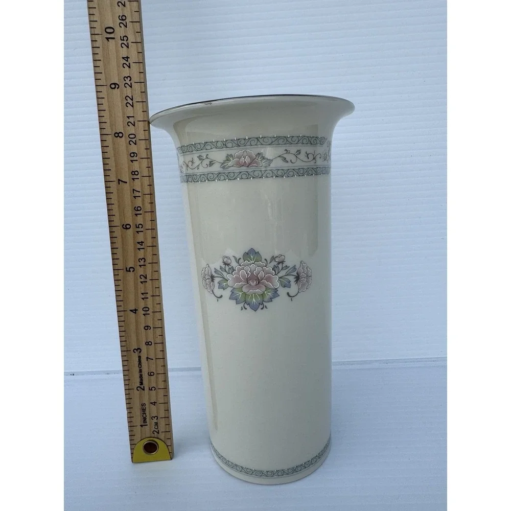 Vintage Retired Lenox 7